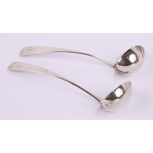 30 - A pair of Scottish Provincial silver Old English pattern cream ladles, 15cm long, Robert Keay, Perth... 