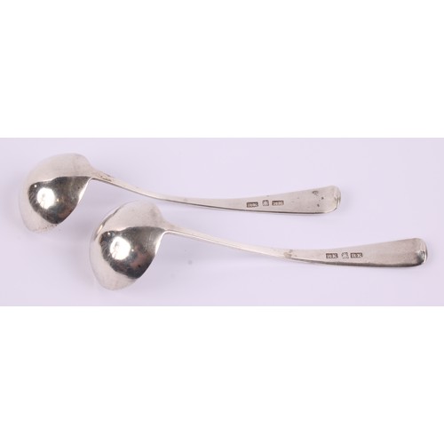 30 - A pair of Scottish Provincial silver Old English pattern cream ladles, 15cm long, Robert Keay, Perth... 