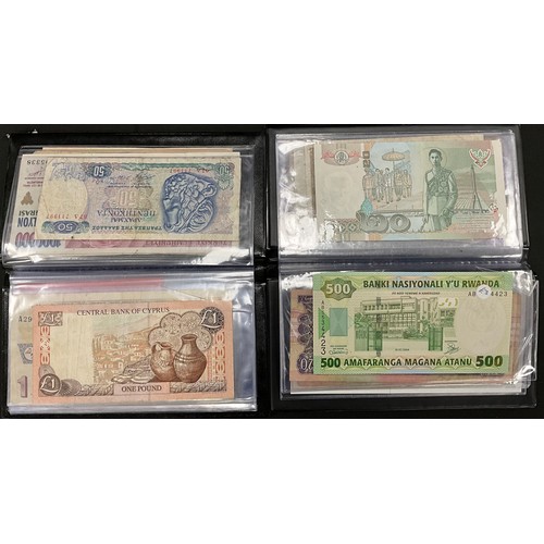 Notaphilist interest - two books of foreign bank notes, Africa, Turkey ...