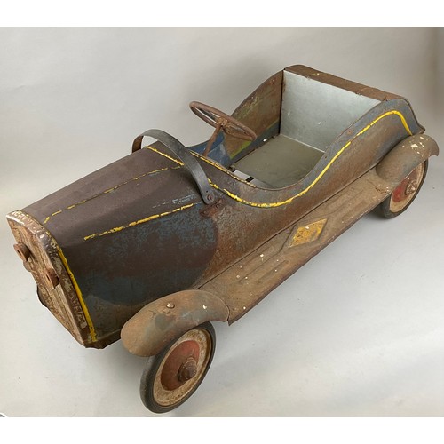 6006 - A pressed steel pedal car, c.1930, 45.5cm high (to top of steering wheel), 106cm long, 49cm wide