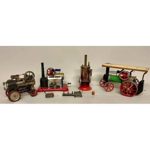 6024 - Live Steam - A Mamod TE1A Steam Tractor, with green body and red spoked wheels, complete with roof &... 