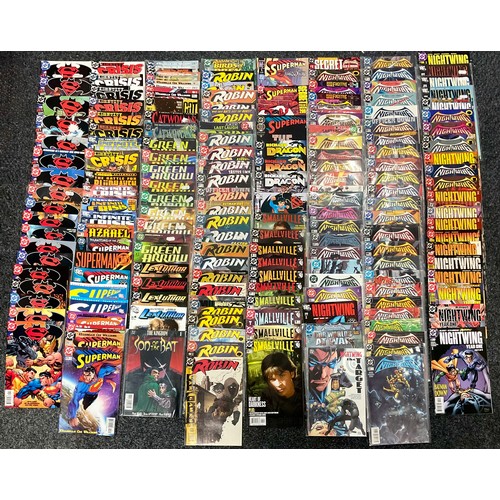 6026 - Modern Age Comics - A large quantity of DC comics to include Batman/Superman issue 8 (2004), Green A... 