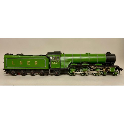 6020 - Model railways - a live steam model of the LNER Flying Scotsman and tender, No.4472, gauge 1, 4-6-2,... 