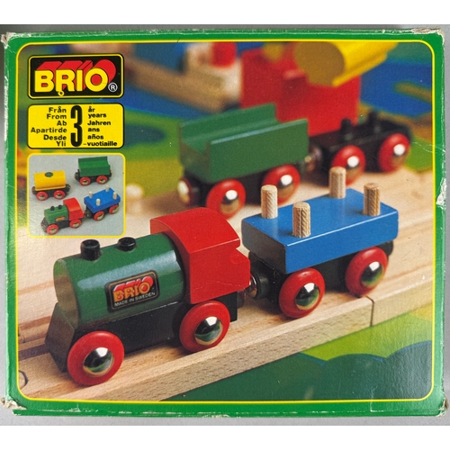 6048 - A large quantity of Brio, including no. 33133 wooden railway set, no. 33220 accessories for the wood... 