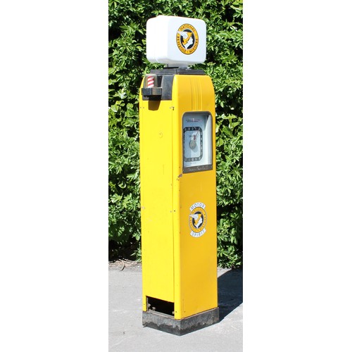 8041 - Petroliana - a vintage Avery-Hardoll garage forecourt clock face petrol pump, Notice No. 918, Type A... 