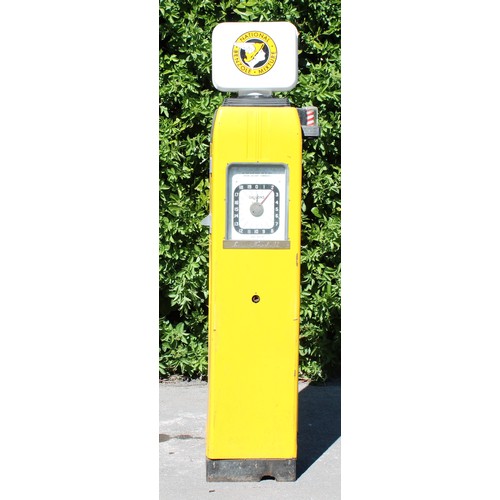 8041 - Petroliana - a vintage Avery-Hardoll garage forecourt clock face petrol pump, Notice No. 918, Type A... 