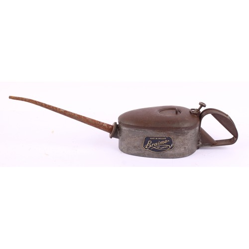 8011 - A graduated pair of vintage Braimes of Leeds force feed oil cans, two pint and one pint; another gra... 