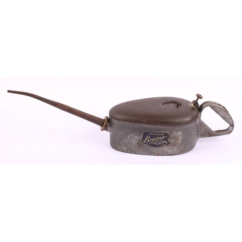 8011 - A graduated pair of vintage Braimes of Leeds force feed oil cans, two pint and one pint; another gra... 