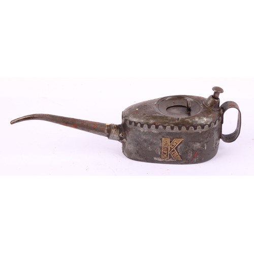 8013 - A graduated set of three vintage Kaye's Patent 'pie-crust' force feed oil cans, the largest 42cm lon... 