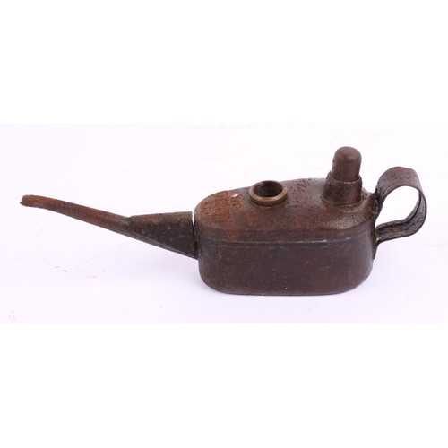 8013 - A graduated set of three vintage Kaye's Patent 'pie-crust' force feed oil cans, the largest 42cm lon... 