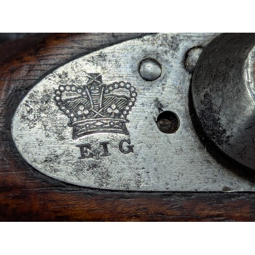 5008 - Victorian East India Government Cavalry Service Percussion Pistol, c.1867, percussion cap mechanism,... 