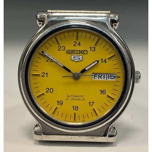 Lot 1032      