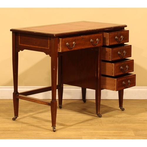 5 - An Edwardian satinwood banded mahogany desk, 75cm high, 91.5cm wide, 48.5cm deep; a pair of Edwardia... 