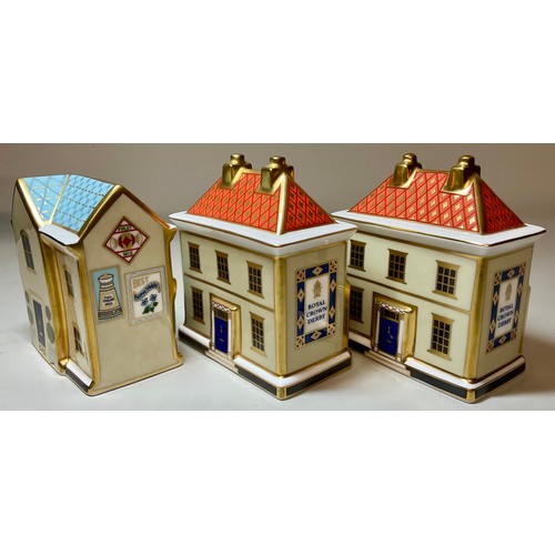 3015 - A Royal Crown Derby miniature model building, Special Edition China Shop, Visitors Centre exclusive,... 