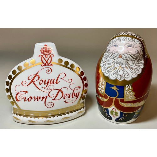 3010 - A Royal Crown Derby paperweight, Crown Namestand, in red,  Collectors Guild exclusive for 10 years c... 