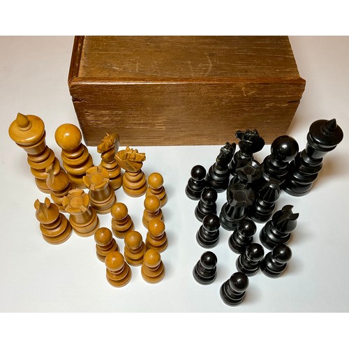 3007 - A boxwood and ebonised St George pattern chess set, the Kings 7cm high, mahogany box with sliding co... 