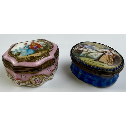 3041 - A George III South Staffordshire enamel and brass mounted snuff box, the hinged cover painted with a... 
