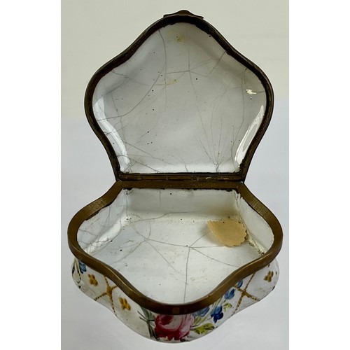 3040 - A George III South Staffordshire enamel and brass mounted snuff box, the hinged cover painted with a... 