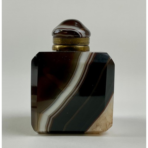 3021 - A French Palais Royale banded agate square inkwell, canted lapidary angles, chased gilt metal mounts... 