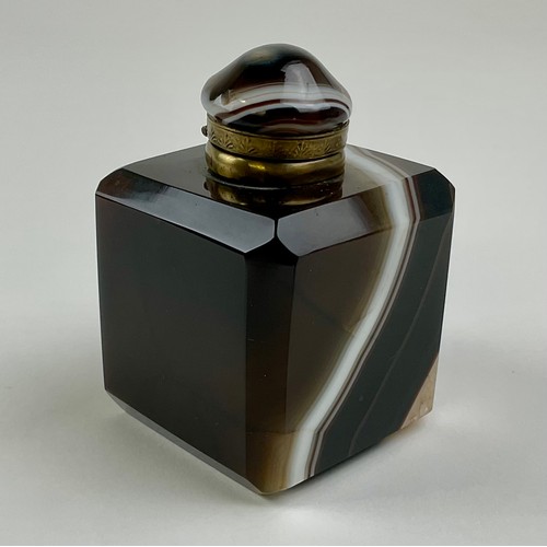 3021 - A French Palais Royale banded agate square inkwell, canted lapidary angles, chased gilt metal mounts... 