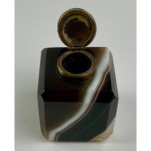 3021 - A French Palais Royale banded agate square inkwell, canted lapidary angles, chased gilt metal mounts... 
