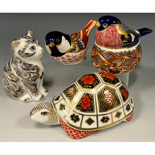 7 - Royal Crown Derby paperweights, Majestic Kitten, 1043/5000, gold stopper;  Bullfinch nesting;  Imari... 