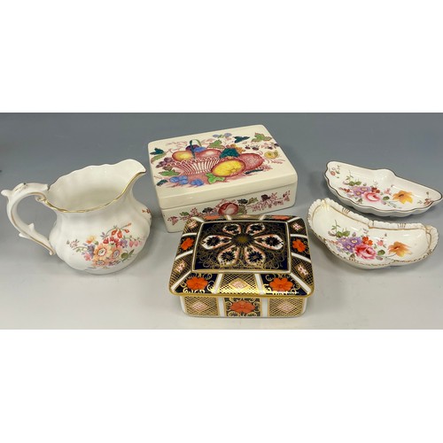 32 - A Royal Crown Derby 1128 Imari card or cigarette box, printed marks, first quality, three piece Posi... 