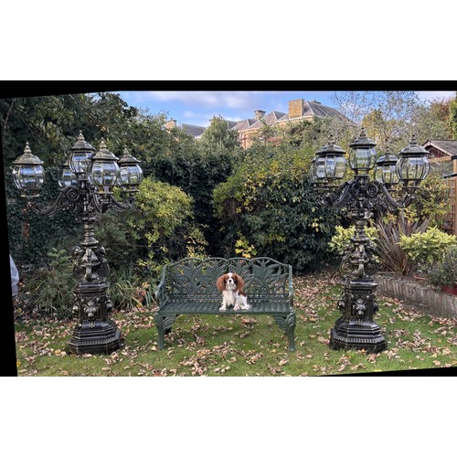 4031 - A magnificent and imposing classical cast iron five-light candelabra lamp post in the Gothic manner,... 