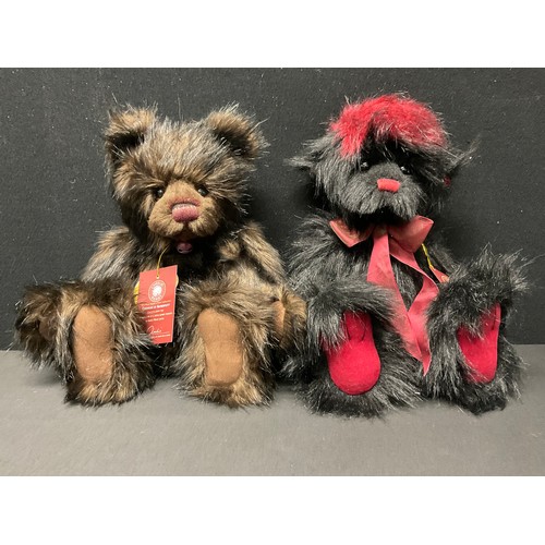 3014 - Charlie Bears - Anniversary Edward, CB114885, limited edition of 6000 for the Once Upon a Time Colle... 