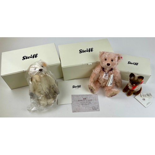 3026 - A Steiff Queen Elizabeth II 90th Birthday Bear, white tag, 664984, rose mohair body, limited edition... 