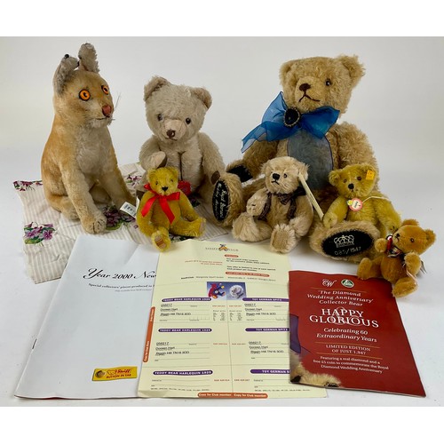 3042 - Teddy Bears - A rare Steiff Luxy Lynx, lacking tag; Another, Steiff 1905 Teddy Bear replica, boxed, ... 