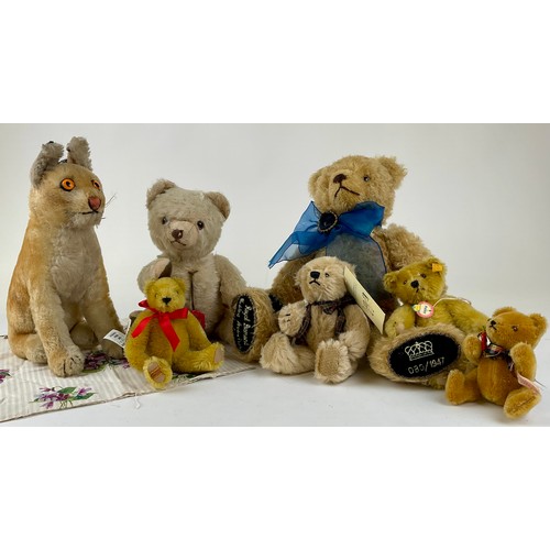 3042 - Teddy Bears - A rare Steiff Luxy Lynx, lacking tag; Another, Steiff 1905 Teddy Bear replica, boxed, ... 