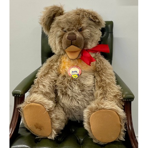 3045 - A large Steiff Zotty replica 1953, white tag 408700, frosted tipped mohair teddy bear with apricot i... 