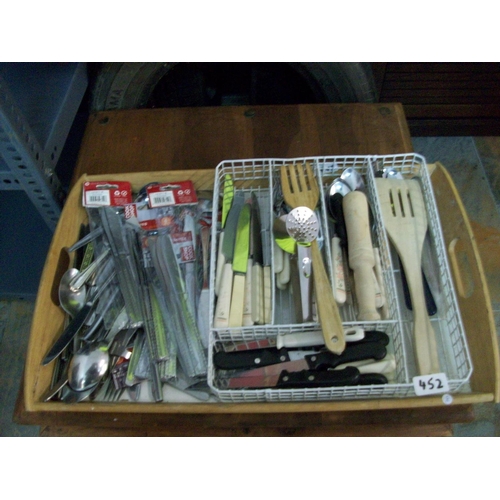 452 - Lot of Cutlery