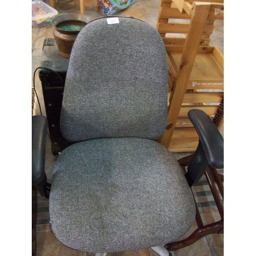 185 - Office Chair