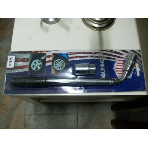 620 - Telescopic Wheel Nut Wrench