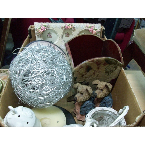 622 - Box of Various Items