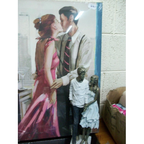 661 - Lovers Ornament and New Canvas