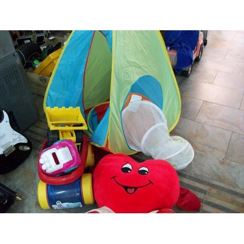 119 - Kid's Outdoor Tent and Contents