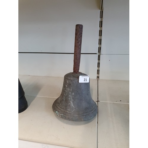 21 - Old Vintage Bell