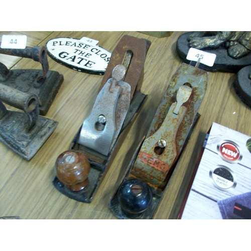 Lot 45        