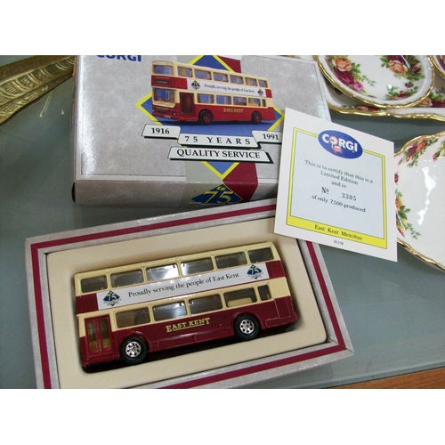 67 - Corgi Bus Model