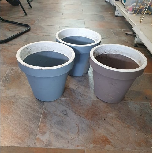 26 - 3 Plastic Flowerpots