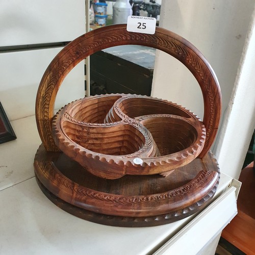 25 - Wooden Collapsible Fruit Bowl/Bread Basket & Wood Carved Bust