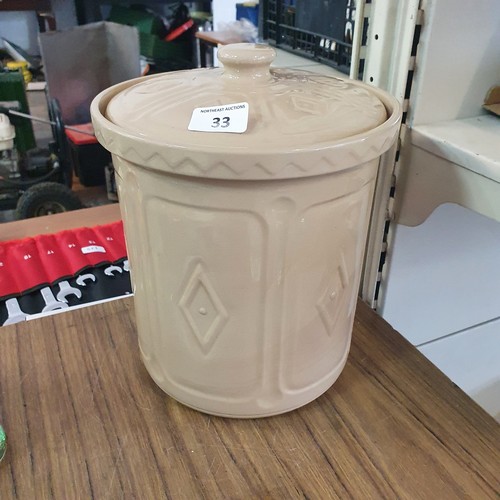 33 - Vintage Lidded 'Mason Cash' Flour Jar