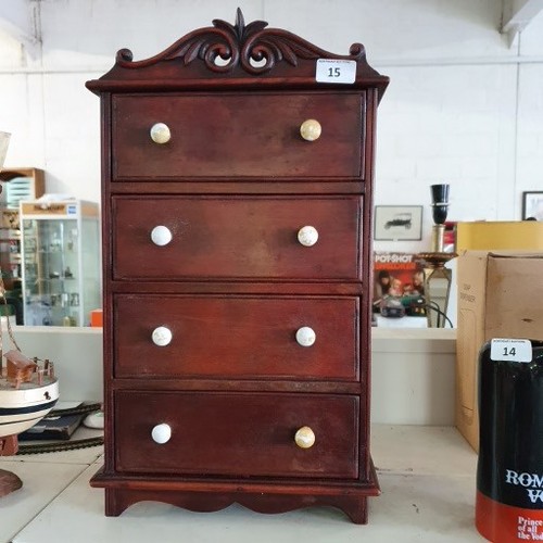 15 - 1910 Miniature Apprentice Chest of Drawers (12