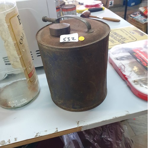 532 - Vintage Oil Can