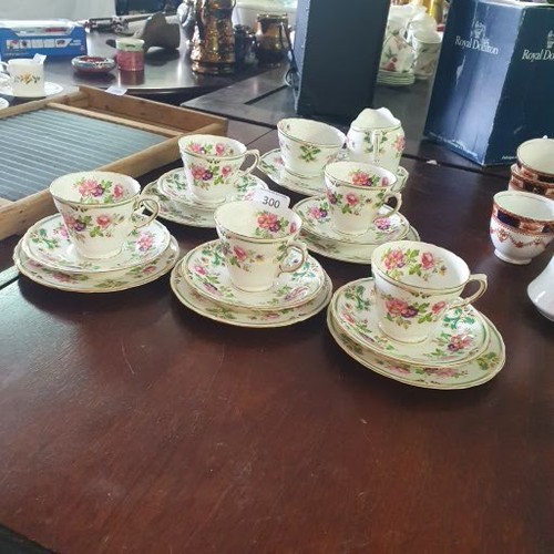 300 - 18pce 'Sutherland' China Tea Set