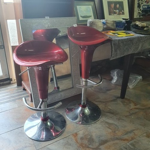 493 - 2 Bar Stools