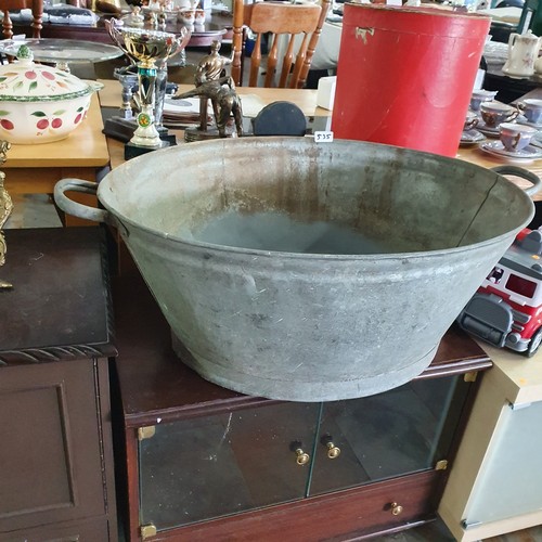 535 - Large Tin Bath